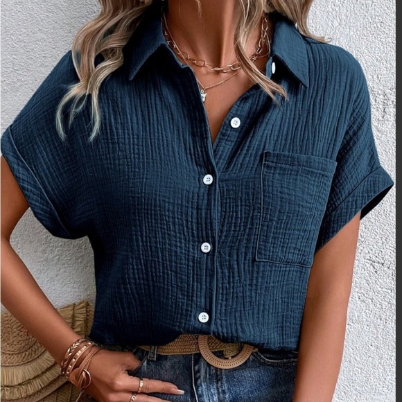 Lily Tops - Lily clothing, roll sleeve, button down summer shirt, 100% cotton, navy, NWT